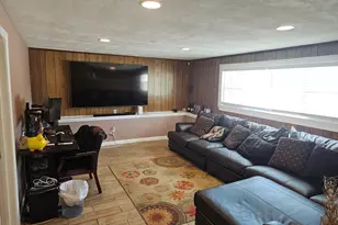 33 Hemlock Terrace, Randolph, MA 02368 - Photo 21