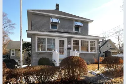 18 Valley Beach Ave, Hull, MA 02045 - Photo 5