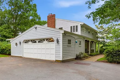 11 Pickman Rd, Beverly, MA 01915 - Photo 3