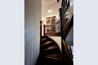 684 Washington St #1, Brookline, MA 02446 - Photo 9