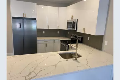 32 Norwood St #5, Boston, MA 02122 - Photo 5