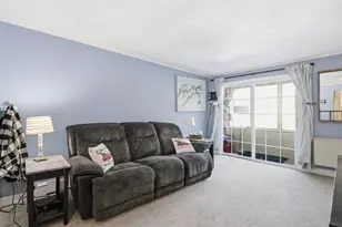 68 Preston St, Wakefield, MA 01880 - Photo 5