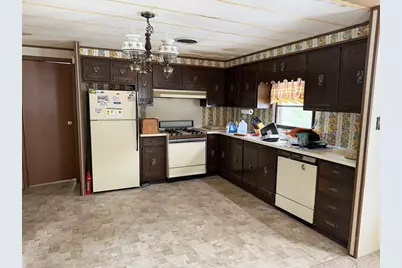 28 Haskell Cir, Lakeville, MA 02347 - Photo 11