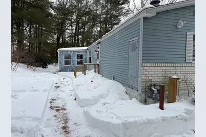 28 Haskell Cir, Lakeville, MA 02347 - Photo 3