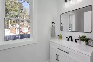 19 Cottage Ave, Southampton, MA 01073 - Photo 15