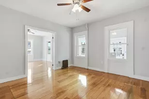 116 Coburn, Lowell, MA 01850 - Photo 15