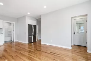 116 Coburn, Lowell, MA 01850 - Photo 5