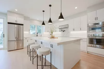 23 Pilgrim Rd, Wellesley, MA 02481 - Photo 7