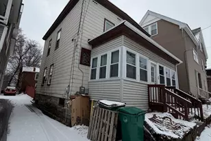 52 Maverick St, Fitchburg, MA 01420 - Photo 3