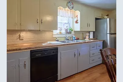 41 Dennison Ln, Southbridge, MA 01550 - Photo 7