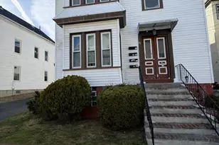 21 Reynolds St, New Bedford, MA 02740 - Photo 1