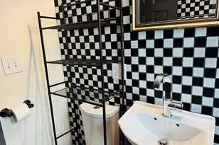 125 Essex St, Salem, MA 01970 - Photo 9