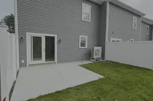 321 Winthrop St, Taunton, MA 02780 - Photo 7