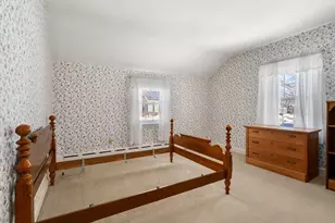 34 Chicopee St, New Bedford, MA 02745 - Photo 9