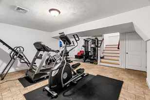 40 Knowles Rd, Watertown, MA 02472 - Photo 29