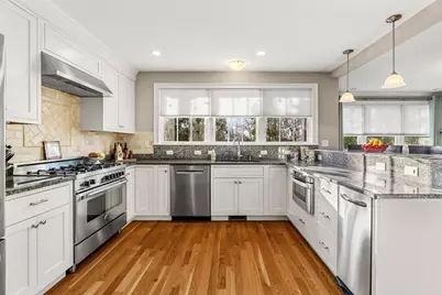 40 Knowles Road, Watertown, MA 02472 - Photo 7