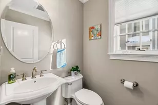 40 Knowles Rd, Watertown, MA 02472 - Photo 11