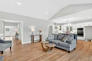 60 Liberty Ln, Enfield, CT 06082 - Photo 11