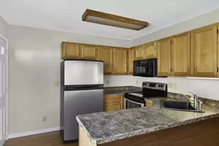 104 Johnson Rd, Chicopee, MA 01022 - Photo 3