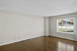 104 Johnson Rd, Chicopee, MA 01022 - Photo 7