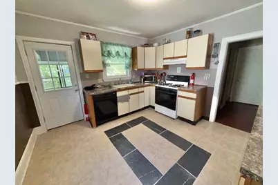 23 Orient #2, Malden, MA 02148 - Photo 3