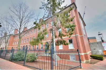 21 Main #D, Boston, MA 02129 - Photo 19