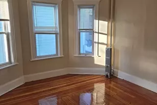 4 Trent St, Boston, MA 02125 - Photo 5