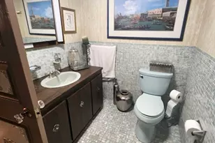 417 W Elm St, Brockton, MA 02301 - Photo 9