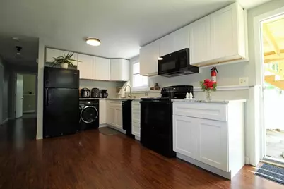 5 Chambers #1, Worcester, MA 01606 - Photo 3