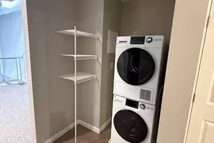 6 Chatham St, Worcester, MA 01609 - Photo 9