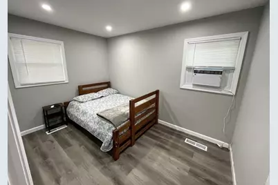 271 Beacon St, Framingham, MA 01701 - Photo 9