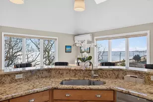 724 Commercial St, Provincetown, MA 02657 - Photo 9