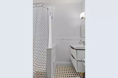 70 Phillips St #8, Boston, MA 02114 - Photo 7