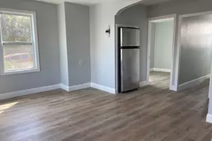 58 Ford St, Fall River, MA 02720 - Photo 5