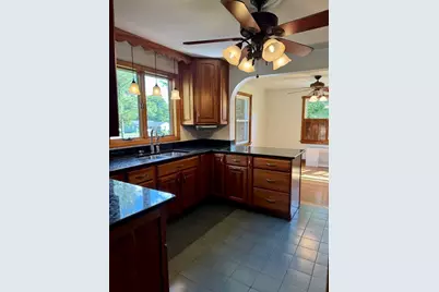 607 Crane Ave, Pittsfield, MA 01201 - Photo 13