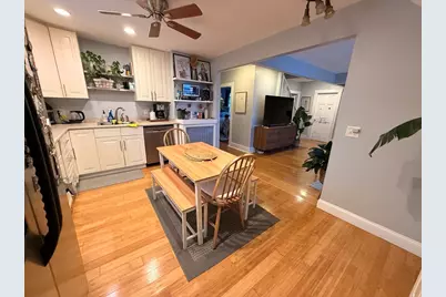 22 Linden #3, Melrose, MA 02176 - Photo 3