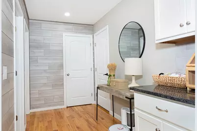 108 Birchland Ave, Springfield, MA 01119 - Photo 21