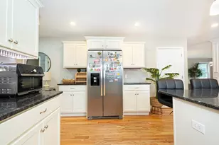 108 Birchland Ave, Springfield, MA 01119 - Photo 19