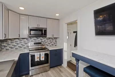 117 Sibley Ave, West Springfield, MA 01089 - Photo 11