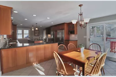 17 Fairway Ln, Medway, MA 02053 - Photo 7