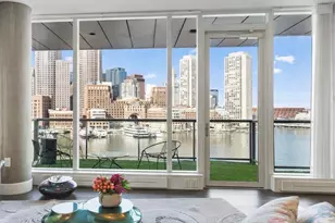 22 Liberty Dr, Boston, MA 02210 - Photo 1