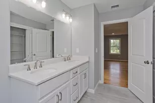 102 Swan, Ludlow, MA 01056 - Photo 23