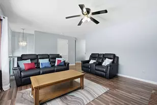 32 Homestead Ave, Greenfield, MA 01301 - Photo 7