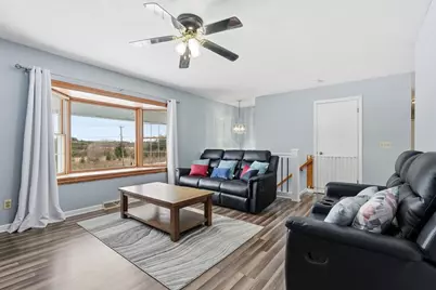 32 Homestead Ave, Greenfield, MA 01301 - Photo 5