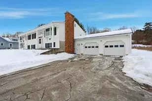 32 Homestead Ave, Greenfield, MA 01301 - Photo 3