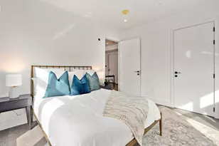 69 Walnut St, Brookline, MA 02445 - Photo 9