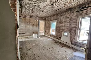 56 Liberty St, North Adams, MA 01247 - Photo 13