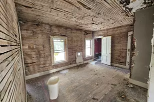 56 Liberty St, North Adams, MA 01247 - Photo 11