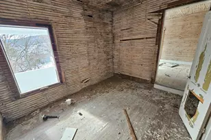 56 Liberty St, North Adams, MA 01247 - Photo 9