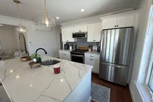1152 Bennington St, Boston, MA 02128 - Photo 9